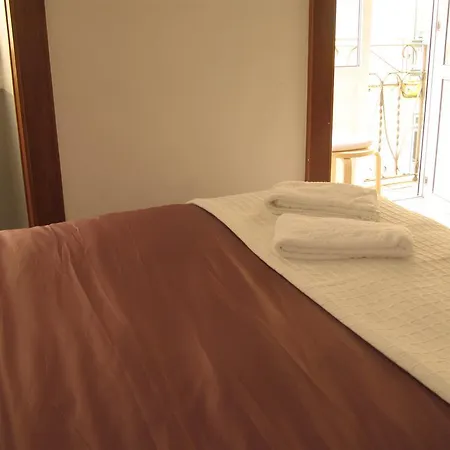 Apartment Lisbonne Estrela Lisbon